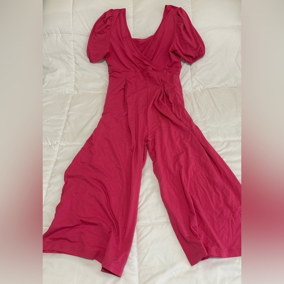 New Smash + Tess PATRICIA CROPPED ROMPER
In the colour POP OF PINK Sz XL - Picture 6 of 7